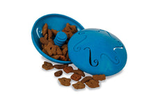 Load image into Gallery viewer, Funkitty™ Twist &#39;n Treat™ Cat Toy
